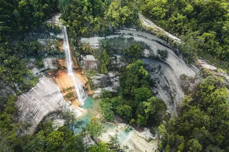 Can-Umantad Falls